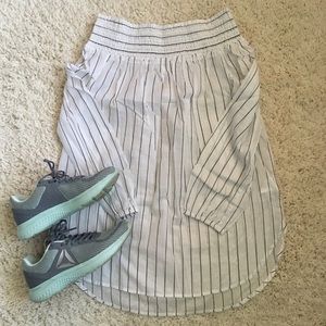 • Michael Kors Off-Shoulder Top •